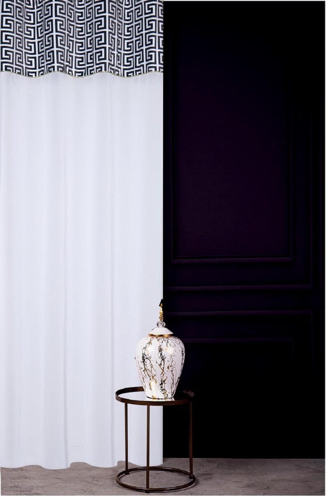 Firana Antique Chic — biały / czarny / złoty, 140 × 270 cm, zdjęcie 1
